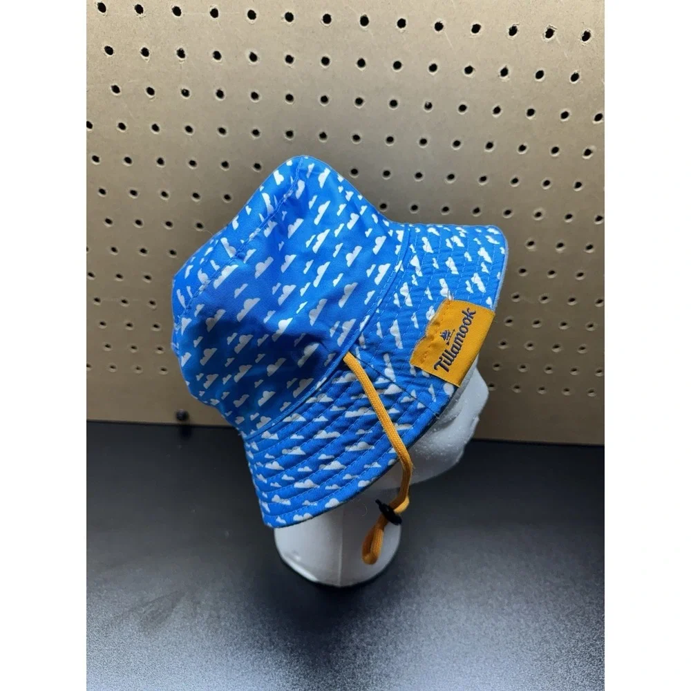Tillamook Kids Reversible Bucket Hat Cow Logo Blue Clouds Chin‎ Strap
